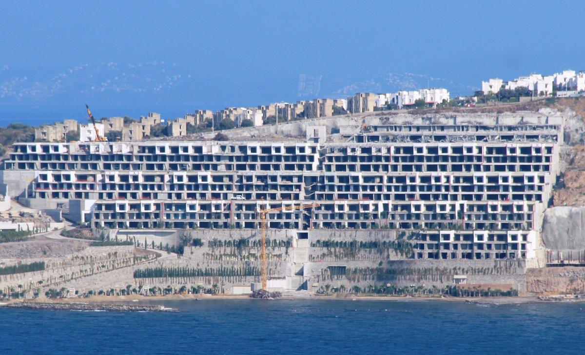 Bodrum'da kaçak yapıların yıkımında sona doğru