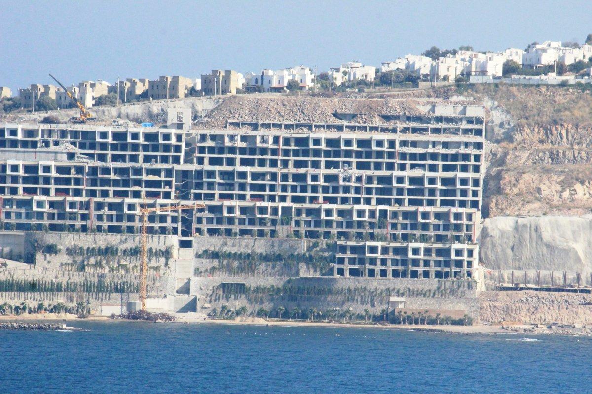 Bodrum'da kaçak yapıların yıkımında sona doğru