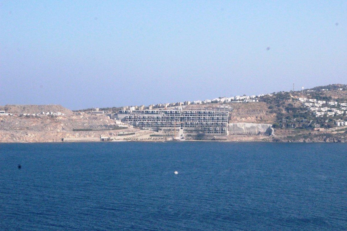 Bodrum'da kaçak yapıların yıkımında sona doğru