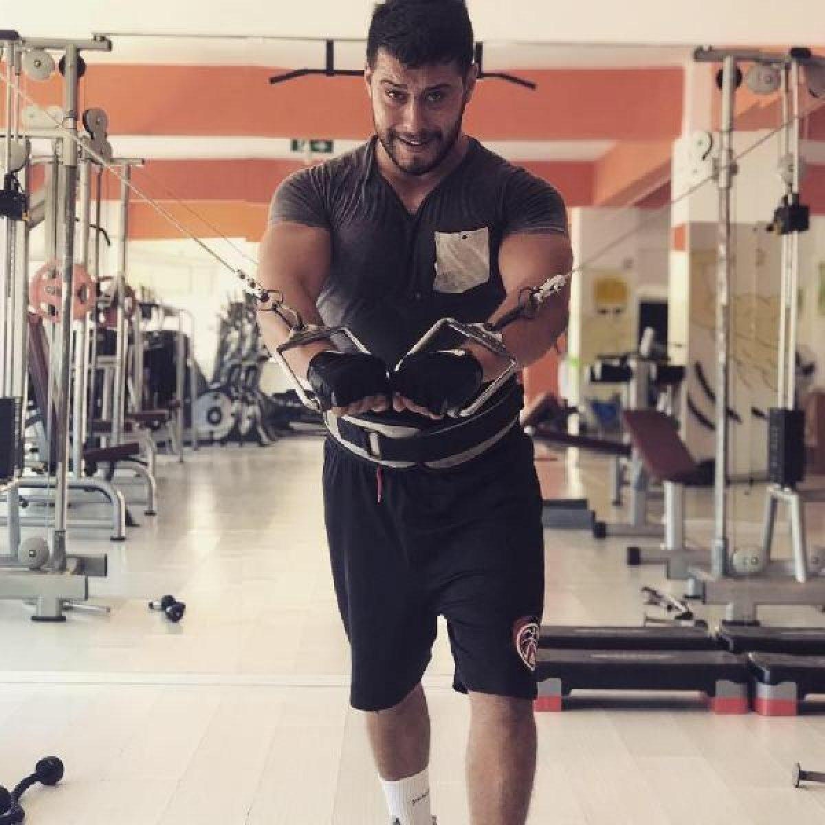 Spor salonunda saldırıya uğrayan genç öldü