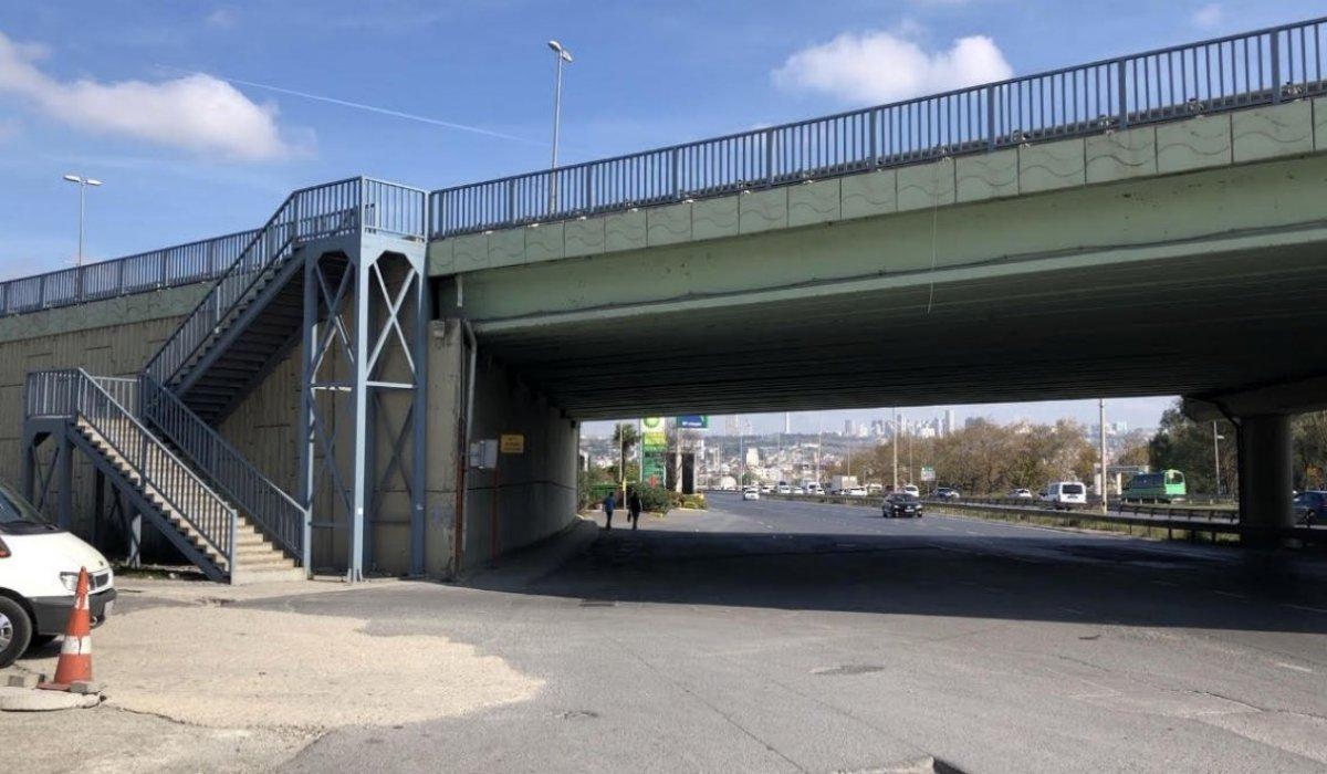 Yaya geçidini kullanmayan yaşlı adama otomobil çarptı