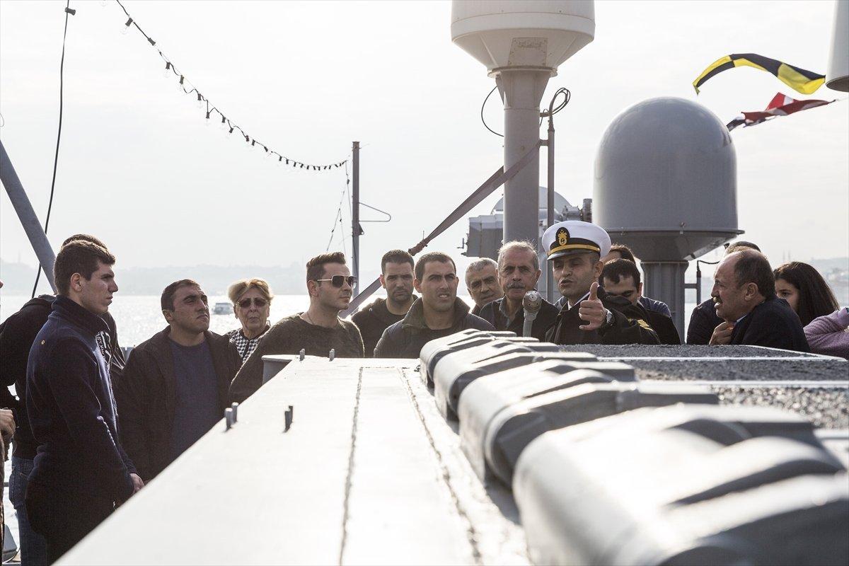 Deniz Kuvvetleri Komutanlığı'na bağlı fırkateynler ziyarete açıldı