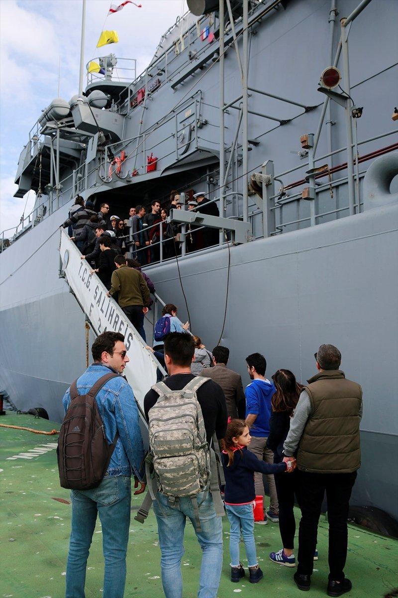 Deniz Kuvvetleri Komutanlığı'na bağlı fırkateynler ziyarete açıldı