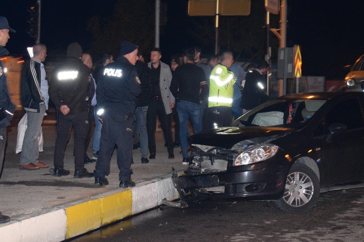 Malatya'da iki araç kavşak içerisinde çarpıştı