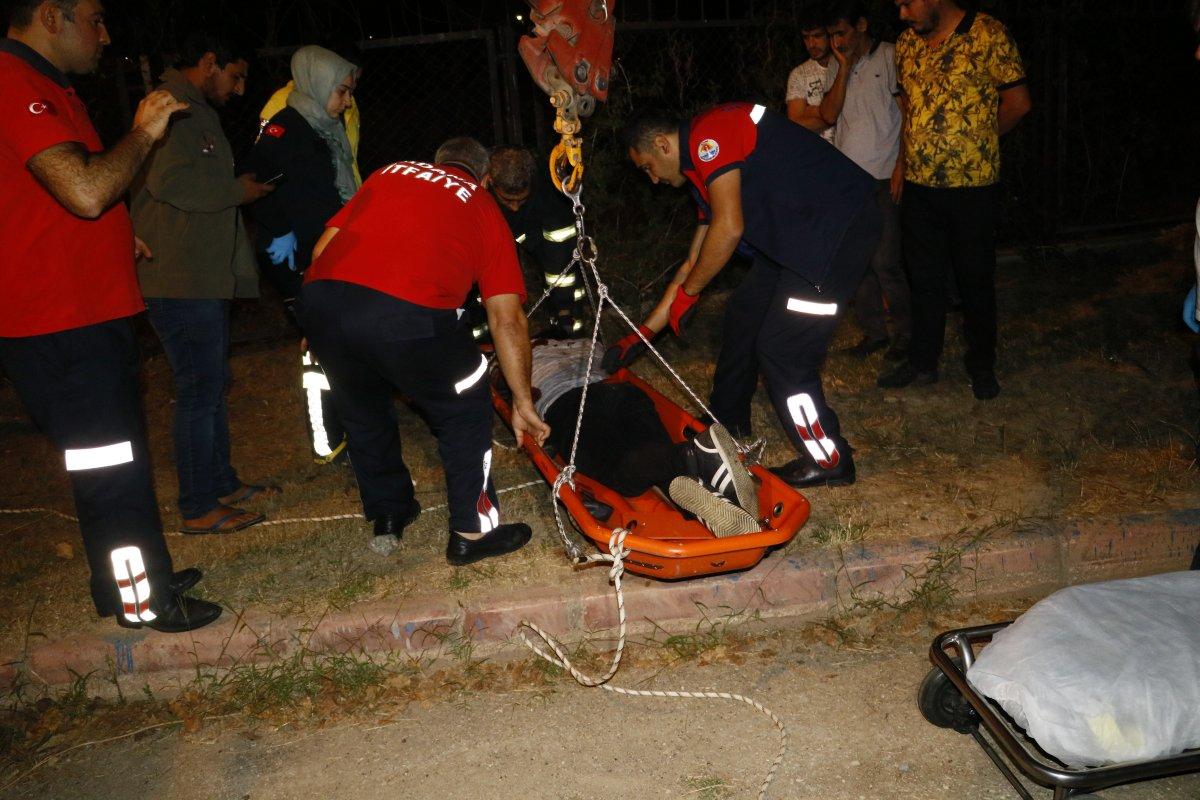 Adana'da bir kişiye yük treni çarptı