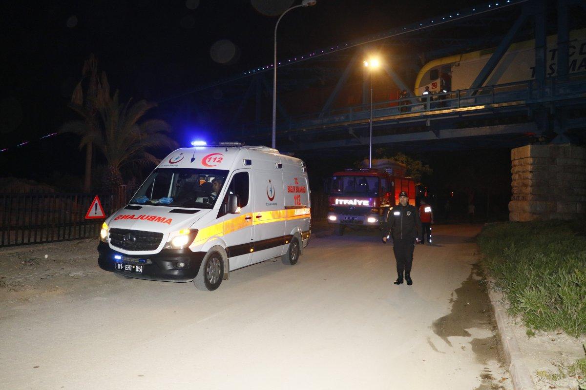 Adana'da bir kişiye yük treni çarptı