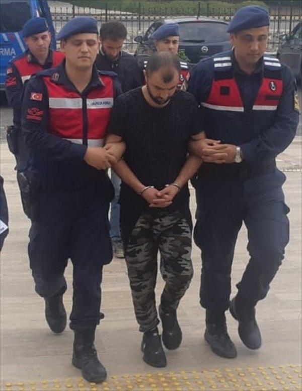 Antalya'da dolandırıcılık yapan iki kişi tutuklandı