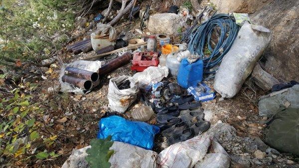 Jandarma Erzincan'da 12 ayrı noktaya operasyon yaptı