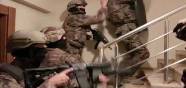 Fuhuş çetesi çökertildi: 23 tutuklama