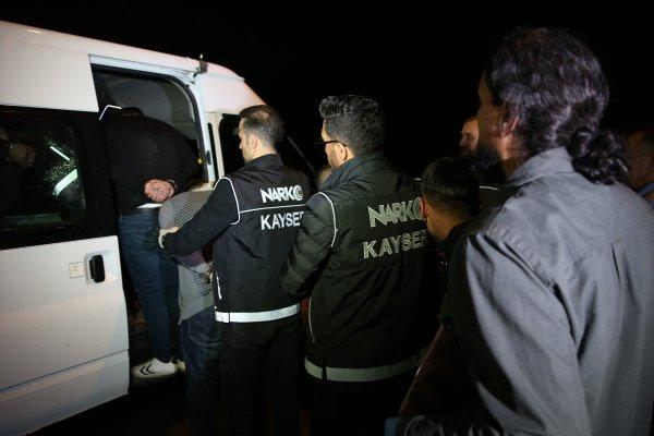 Kayseri'deki uyuşturucu operasyonunda 13 kişi yakalandı