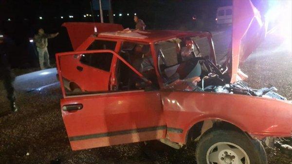 Gaziantep'te kamyonla otomobil çarpıştı: 2 ölü 1 yaralı