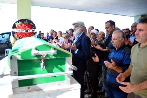 Haluk Levent annesini kaybetti