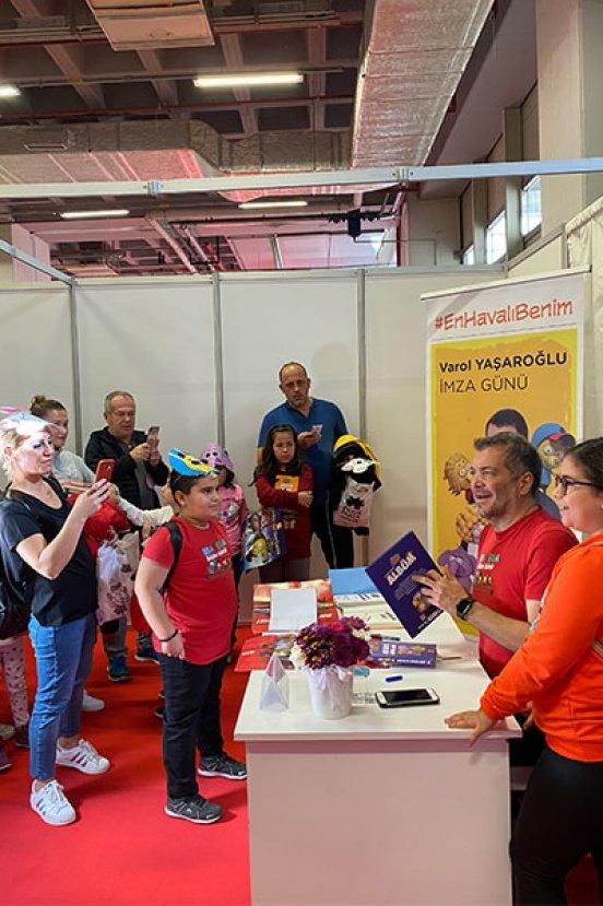 Varol Yaşaroğlu ile Mor Bir Fil Gördüm Sanki 7 üzerine söyleşi