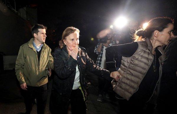 Nazlı Ilıcak, cezaevinden çıktı