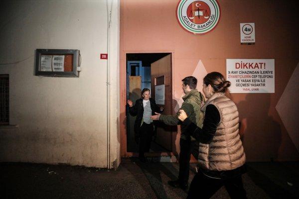Nazlı Ilıcak, cezaevinden çıktı