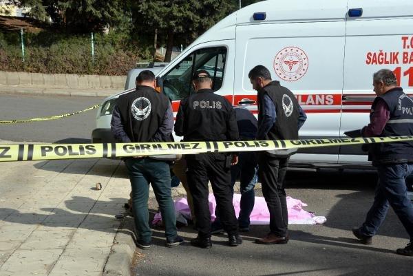 Kahramanmaraş'ta 10'uncu kattan atlayan kadın öldü