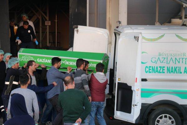 Çikolata fabrikasında miksere sıkışan işçi öldü