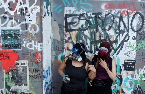 Şili eylemcileri direniş mesajı veriyor