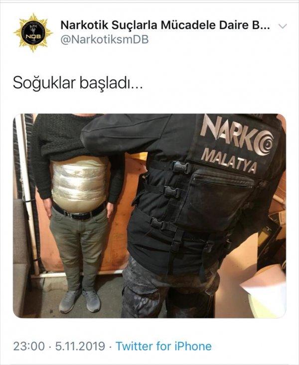 Vücuduna sardığı 2 kilo 50 gram esrarla yakalandı
