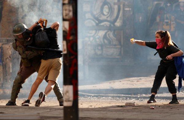 Şili eylemcileri direniş mesajı veriyor