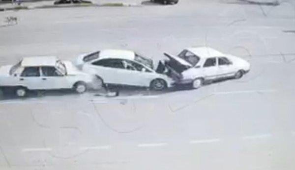 Köpeğe çarpmamak için yavaşladı, 1 kişi öldü