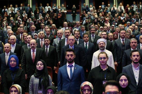 Erdoğan: Dindar gençlik istiyoruz