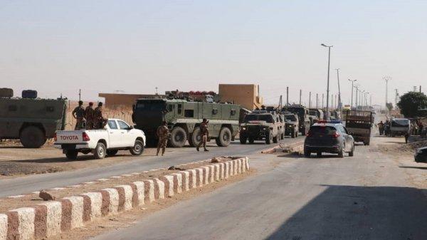 Suriye'deki ABD üssünde artık Rus bayrağı dalgalanıyor