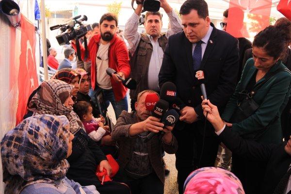 AP üyesi Zdechovsky, Diyarbakır annelerine gitti