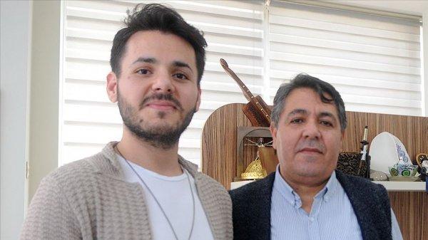 Sesini kaybetme pahasına babasına karaciğerini bağışladı