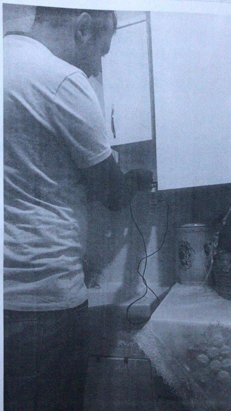 Banyoya gizli kamera yerleştiren eşini şikayet etti