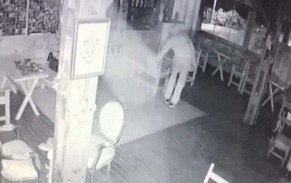 Kocaeli'de polis hırsıza suçüstü yaptı