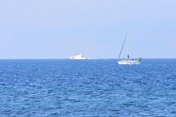 Bodrum'da kaçak göçmenlerin olduğu bot battı