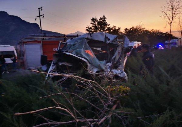 Denizli'de takla atan araç başka araca çarptı