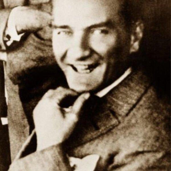 Mustafa Kemal Atatürk'ün biyografisi