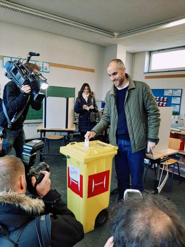 Hannover'ın yeni belediye başkanı Türk kökenli