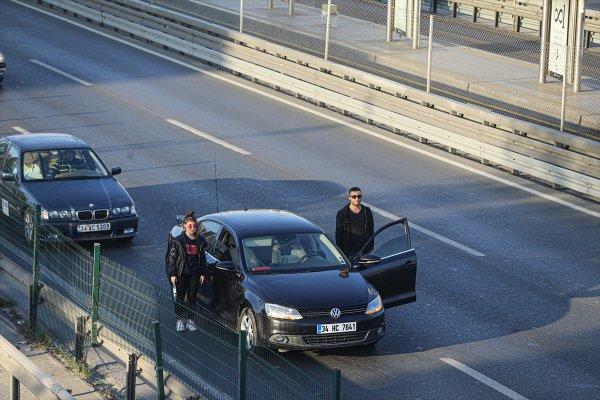 Saat 9'u 5 geçe Türkiye'de hayat durdu