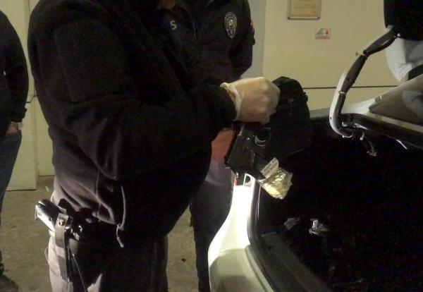 Evden kaçtıktan sonra bulduğu kızını iki kurşunla öldürdü