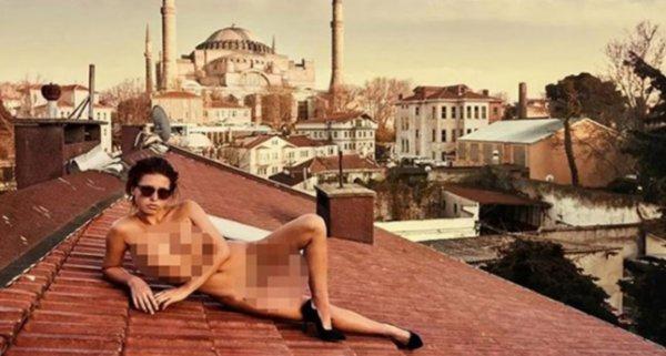 Çıplak poz veren Belçikalı mankene soruşturma