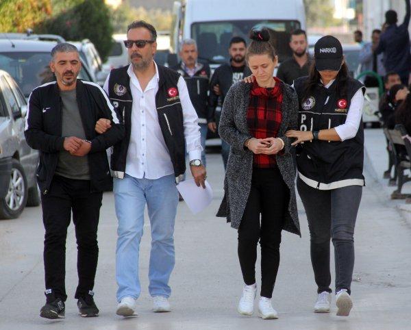 Uyuşturucuyu 9 yaşındaki çocuğun çantasında taşıdılar