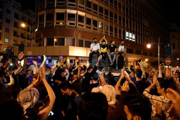 Cumhurbaşkanı Avn'ın sözleri, Lübnanlıları sokağa döktü