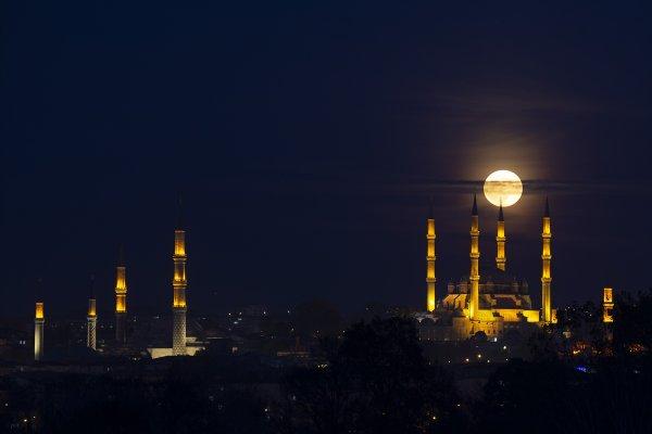 Edirne'de dolunay ve Selimiye Camii büyüledi