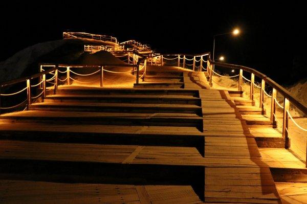 Evlilik teklifi sırasında dünyaca ünlü yolu yaktı