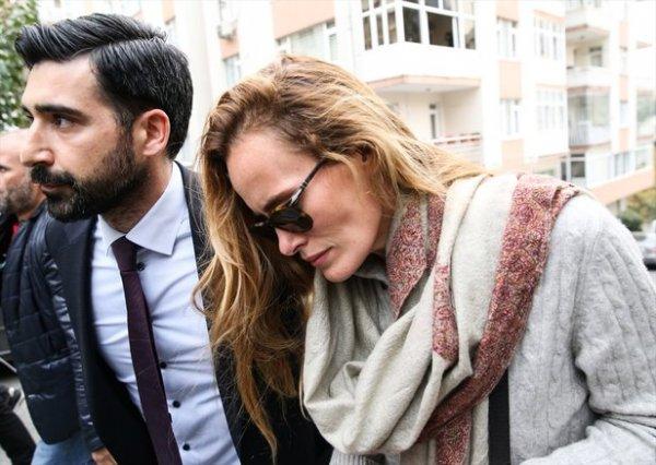 Ölen eski İngiliz ajanın eşine yurt dışına çıkış yasağı