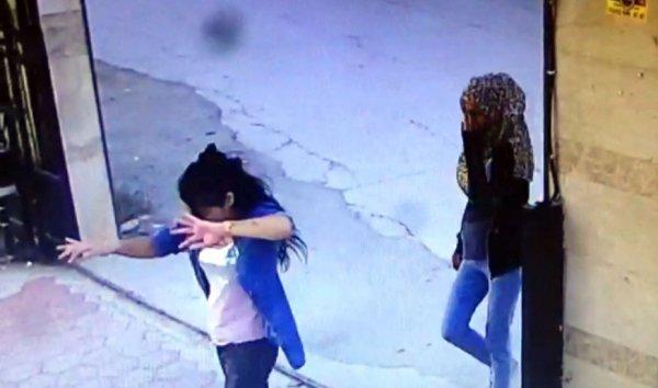 Adana'da soyguna dans ederek gittiler