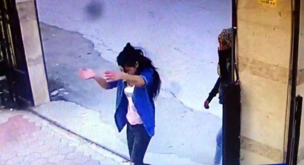 Adana'da soyguna dans ederek gittiler