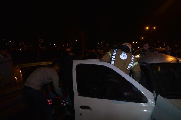 İstanbul'da İETT otobüsü kaza yaptı