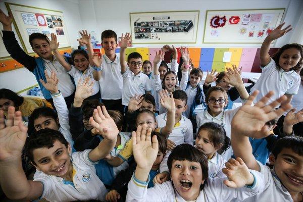 Öğrencilerin ilk karnesiz ara tatili bugün başlıyor