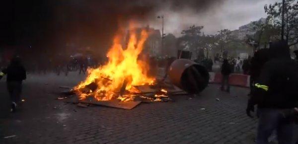 Sarı Yelekliler'in 1. yılına giren eylemlerinde çatışma