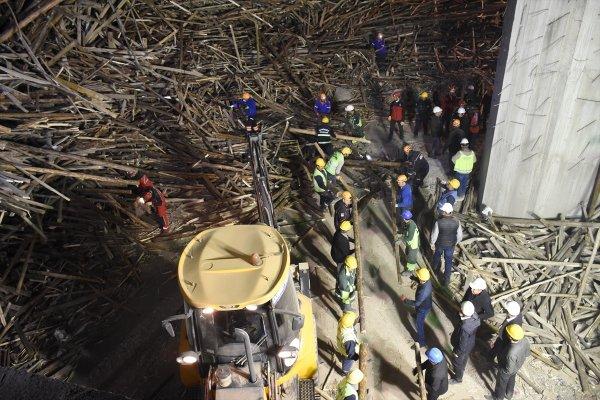 Cami enkazı altında kalan mühendis vefat etti