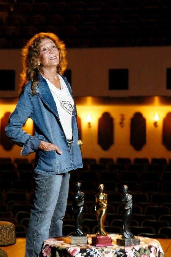 Yıldız Kenter yoğun bakımda tedavi görüyor